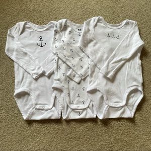 Bundle of 3 H&M Long Sleeve Bodysuits 9-12 Months